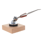 Kolmas käsi magneettisella alustalla